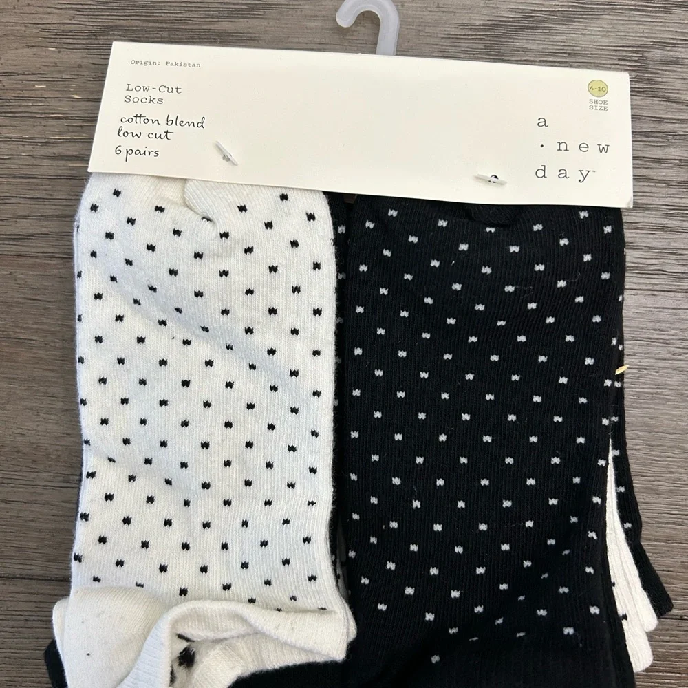 6 - Pack of Black and White Polka Dot Socks